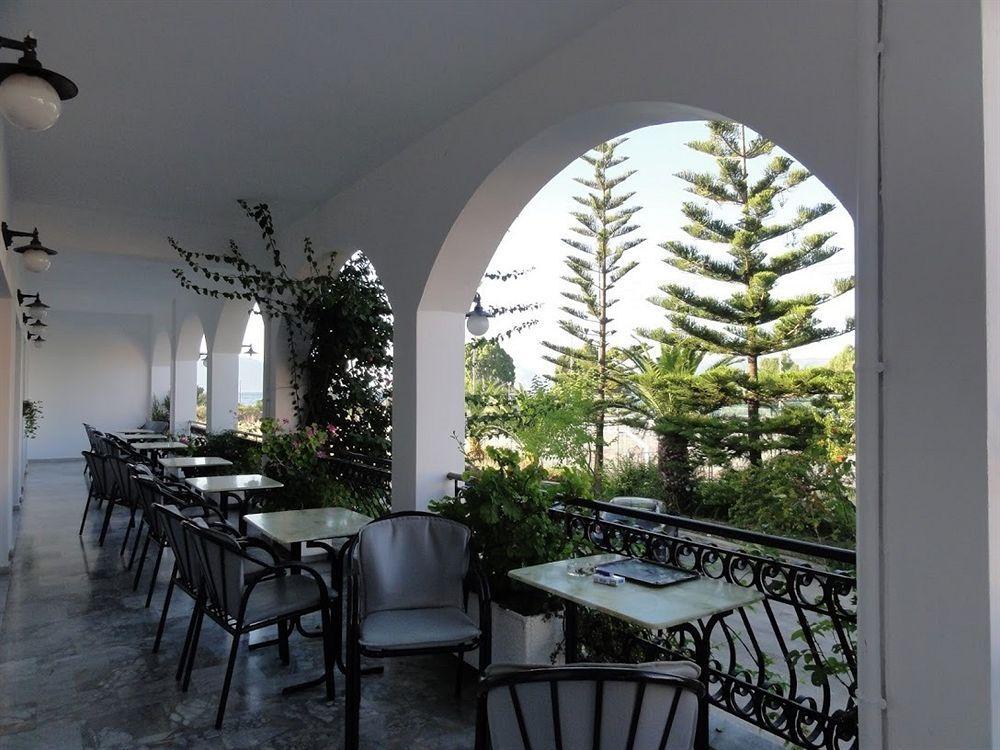 Hotel Athina Karavomylos Exterior photo