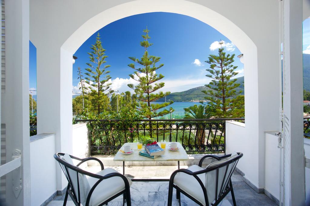 Hotel Athina Karavomylos Exterior photo