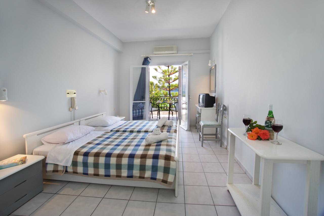 Hotel Athina Karavomylos Exterior photo